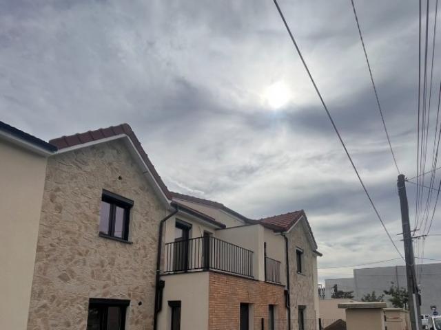 construction de deux maisons a Champigny sur marne ( Val de marne  )